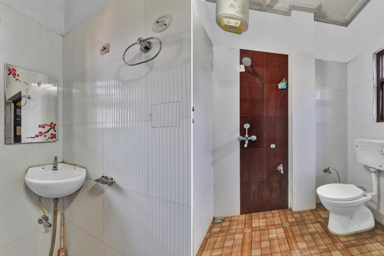 Oyo 82407 K Shree Guest House Váránaszi Kültér fotó